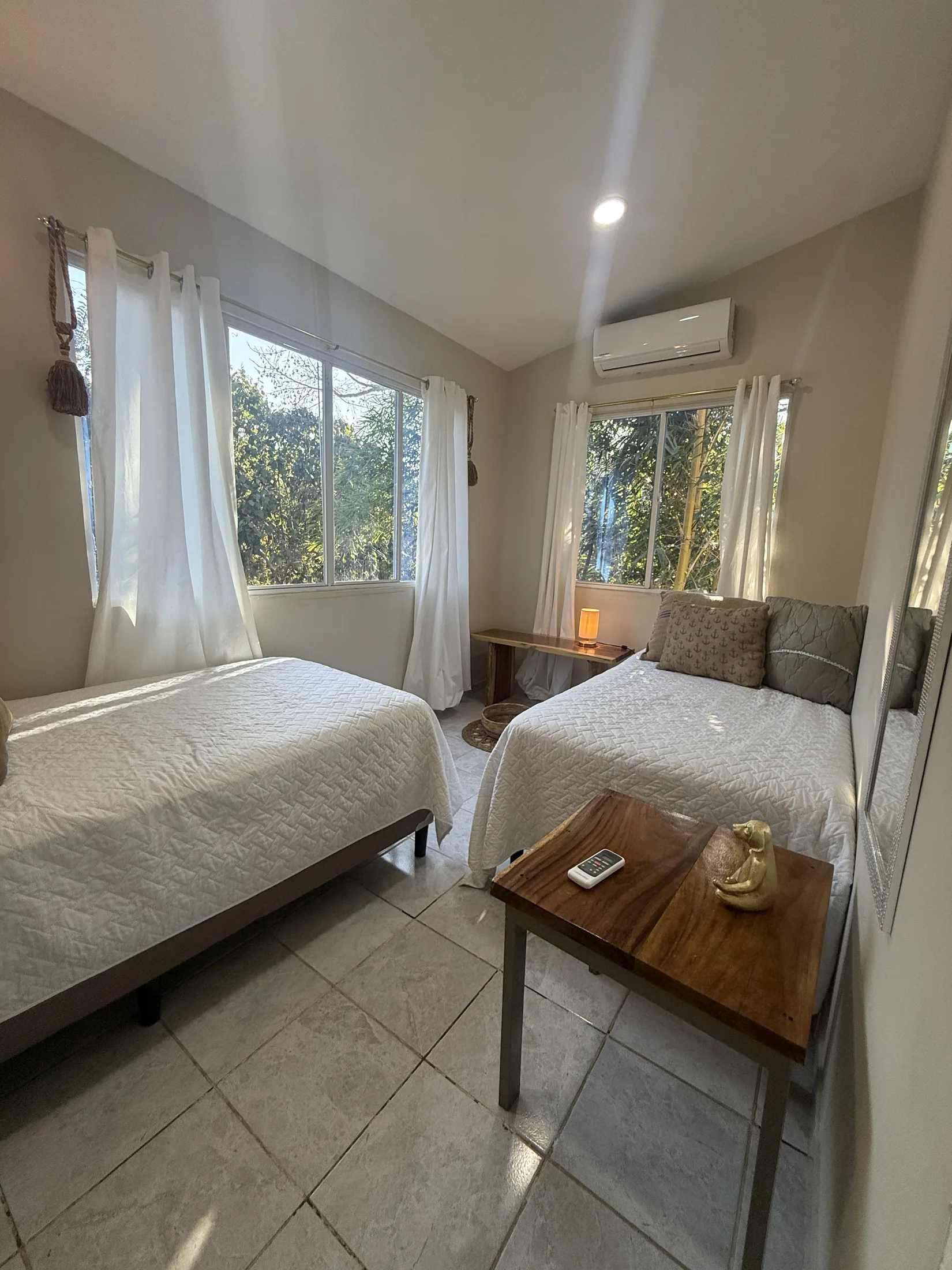 Twin bedroom
